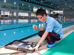 Controlando o pH e a alcalinidade de piscinas