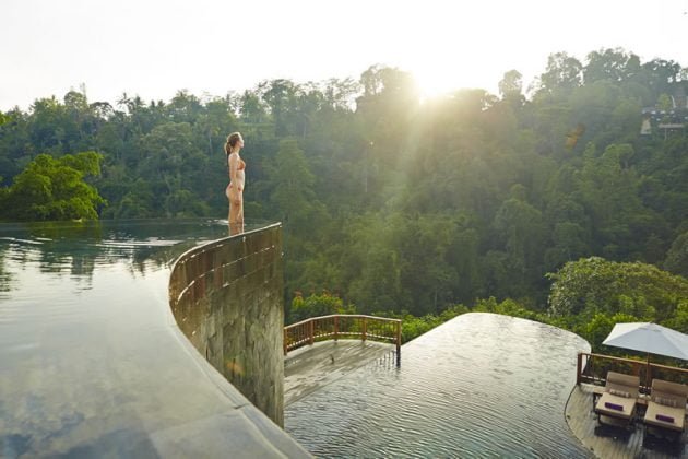 Piscina suspensa do Hanging Gardens Ubud, na Indonésia