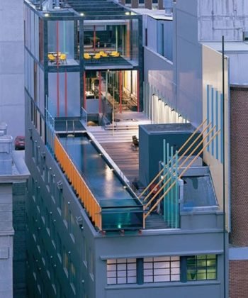 Piscina suspensa do Hotel Adelphi, em Melbourne